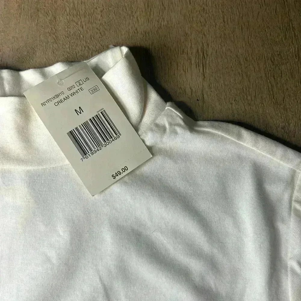 Guess cream colored shirt, size Medium, NWT. - Picture 5 of 5